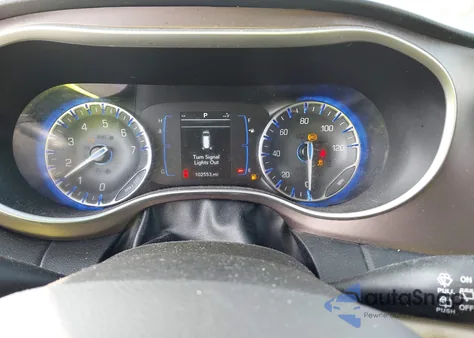 2021 Chrysler Voyager Lxi из США, поврежденный, VIN 2C4RC1DGXMR546909